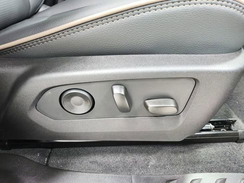 New 2026 GMC Canyon Denali image 40