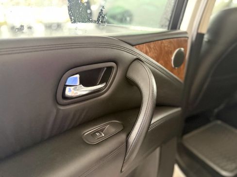 Used 2021 Nissan Armada SL w/ Captain's Chairs Package image 29