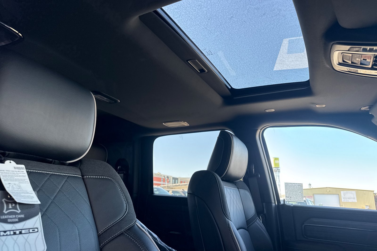 New 2026 RAM 2500 Limited AWD/4WD image 15