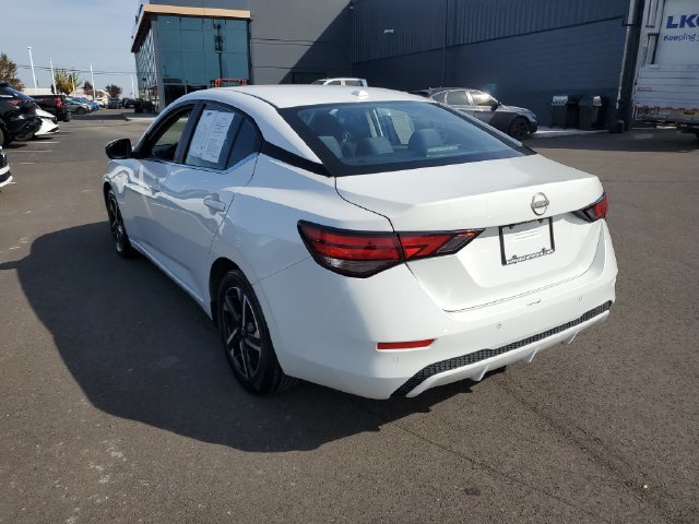 Used 2024 Nissan Sentra SV FWD image 3