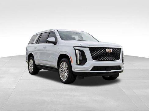 Certified 2026 Cadillac Escalade Luxury w/ LPO, Floor Liner Package AWD/4WD image 1