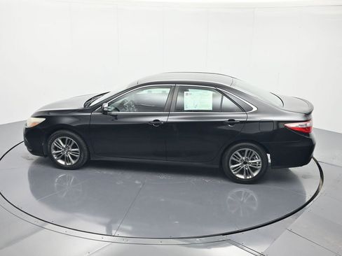Used 2016 Toyota Camry SE FWD image 35