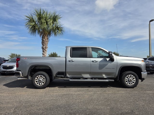 Used 2026 Chevrolet Silverado 2500 LT AWD/4WD image 6