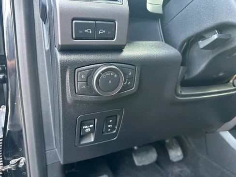 Used 2018 Ford F150 XLT w/ Equipment Group 302A Luxury AWD/4WD image 10