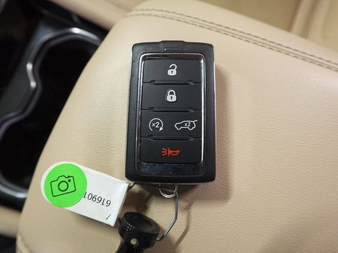 Used 2022 Jeep Grand Cherokee L Limited image 29