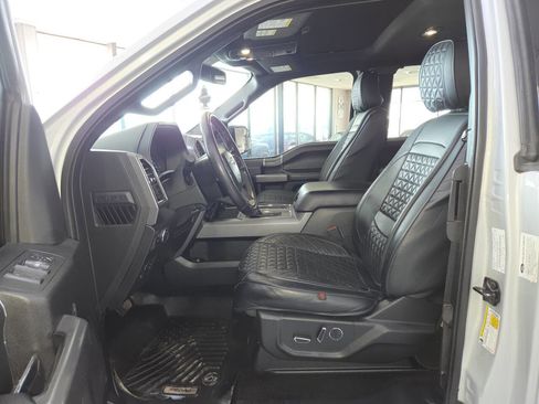 Used 2018 Ford F150 XLT w/ Equipment Group 302A Luxury AWD/4WD image 18
