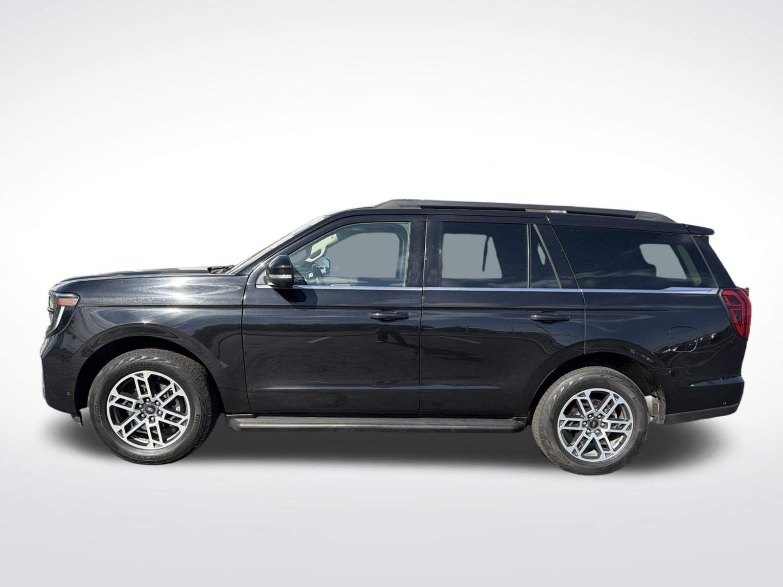 Used 2025 Ford Expedition Active AWD/4WD image 9