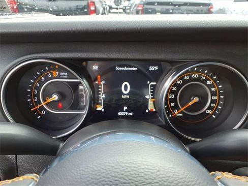 Used 2023 Jeep Gladiator Overland image 16