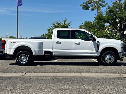 New 2026 Ford F350 XLT w/ XLT Premium Package AWD/4WD image 8