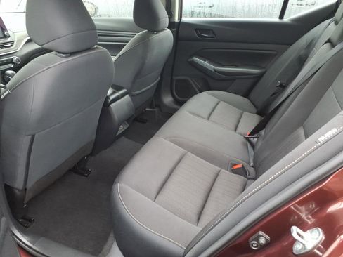 Used 2024 Nissan Altima 2.5 SV image 20