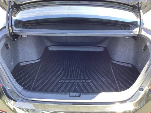 Used 2018 Honda Accord EX-L image 29