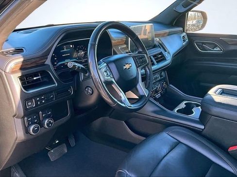 Used 2022 Chevrolet Tahoe LT w/ LT Signature Plus Package AWD/4WD image 17