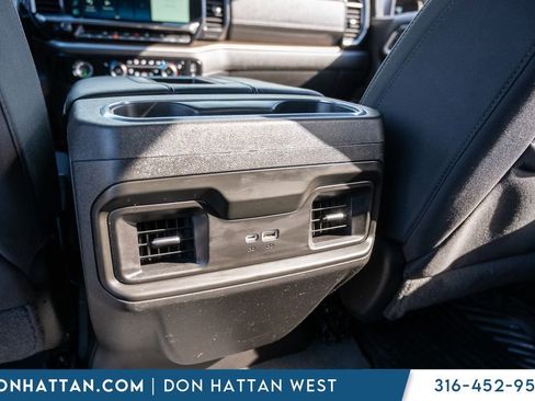 Used 2022 Chevrolet Silverado 1500 LT w/ Z71 Off-Road Package image 23