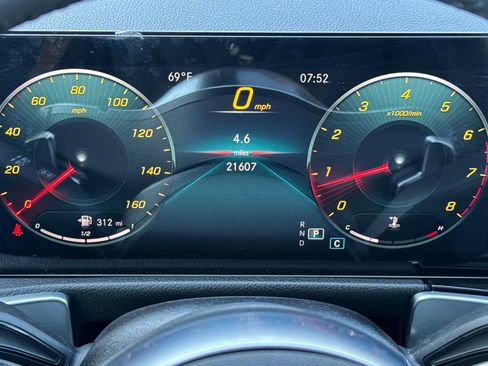 Certified 2022 Mercedes-Benz GLB 250 image 19