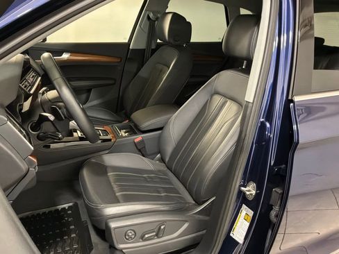 Used 2022 Audi Q5 2.0T Premium Plus w/ Premium Plus Package image 6