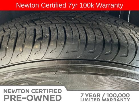 Used 2025 Nissan Versa S w/ Trunk Package FWD image 39