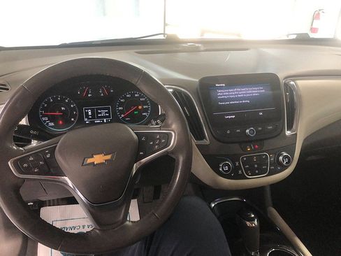 Used 2020 Chevrolet Malibu LT w/ Leather Package FWD image 13