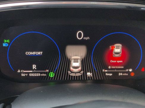 Used 2022 Acura MDX SH-AWD w/ Advance Package image 34