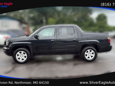 Used 2006 Honda Ridgeline RTS image 2