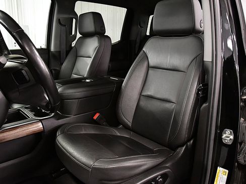 Used 2021 Chevrolet Silverado 1500 LT Trail Boss w/ Convenience Package II image 28