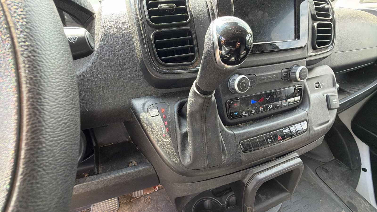 Used 2024 RAM ProMaster 2500 w/ Convenience Group FWD image 26