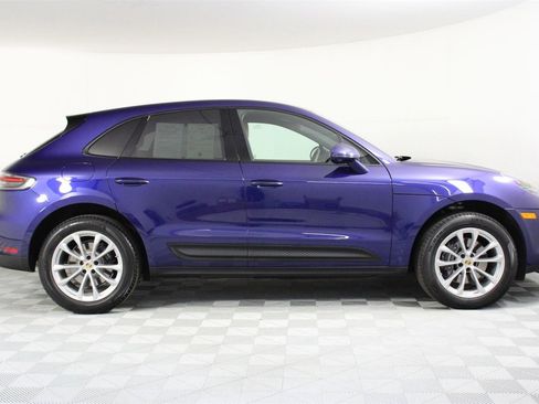 Used 2025 Porsche Macan image 8