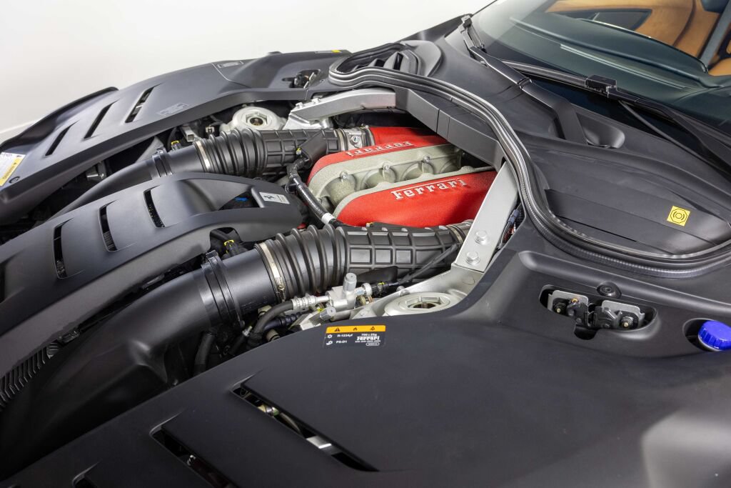 Used 2025 Ferrari Purosangue AWD/4WD image 71