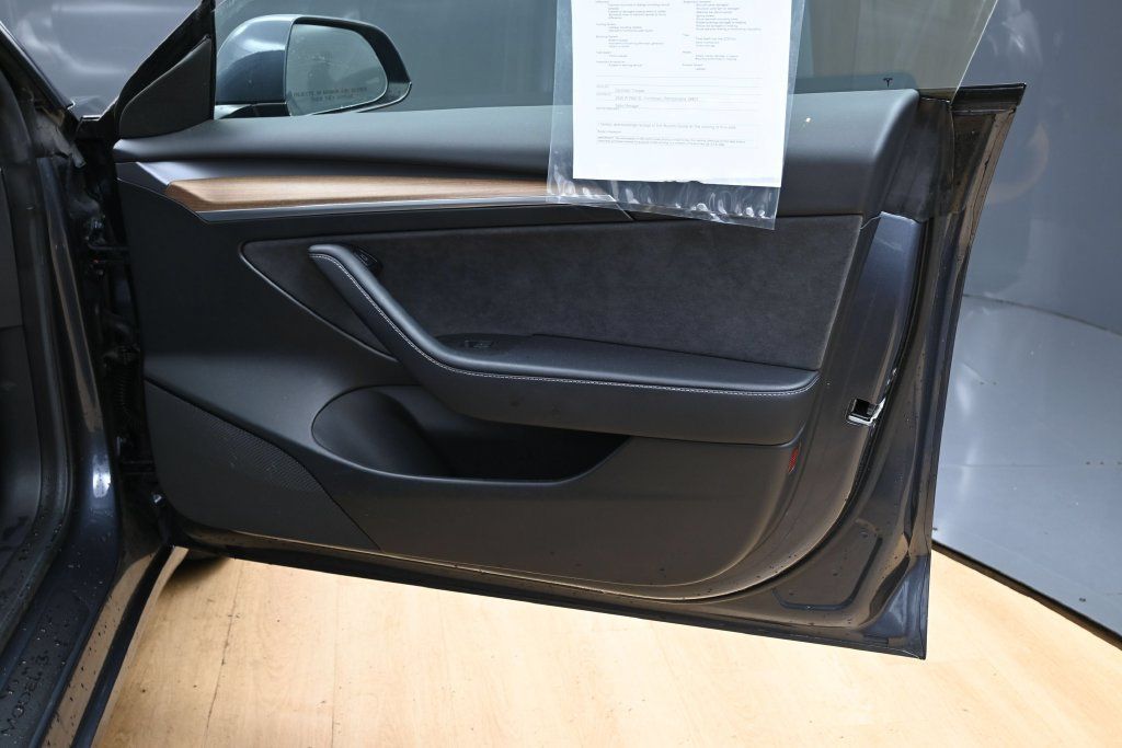 Used 2023 Tesla Model 3 Standard Range RWD image 38