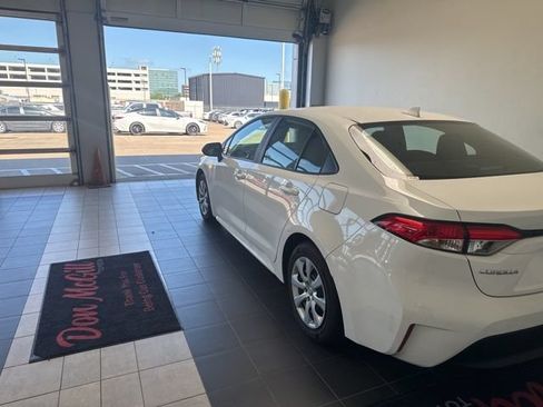 Used 2026 Toyota Corolla LE FWD image 7