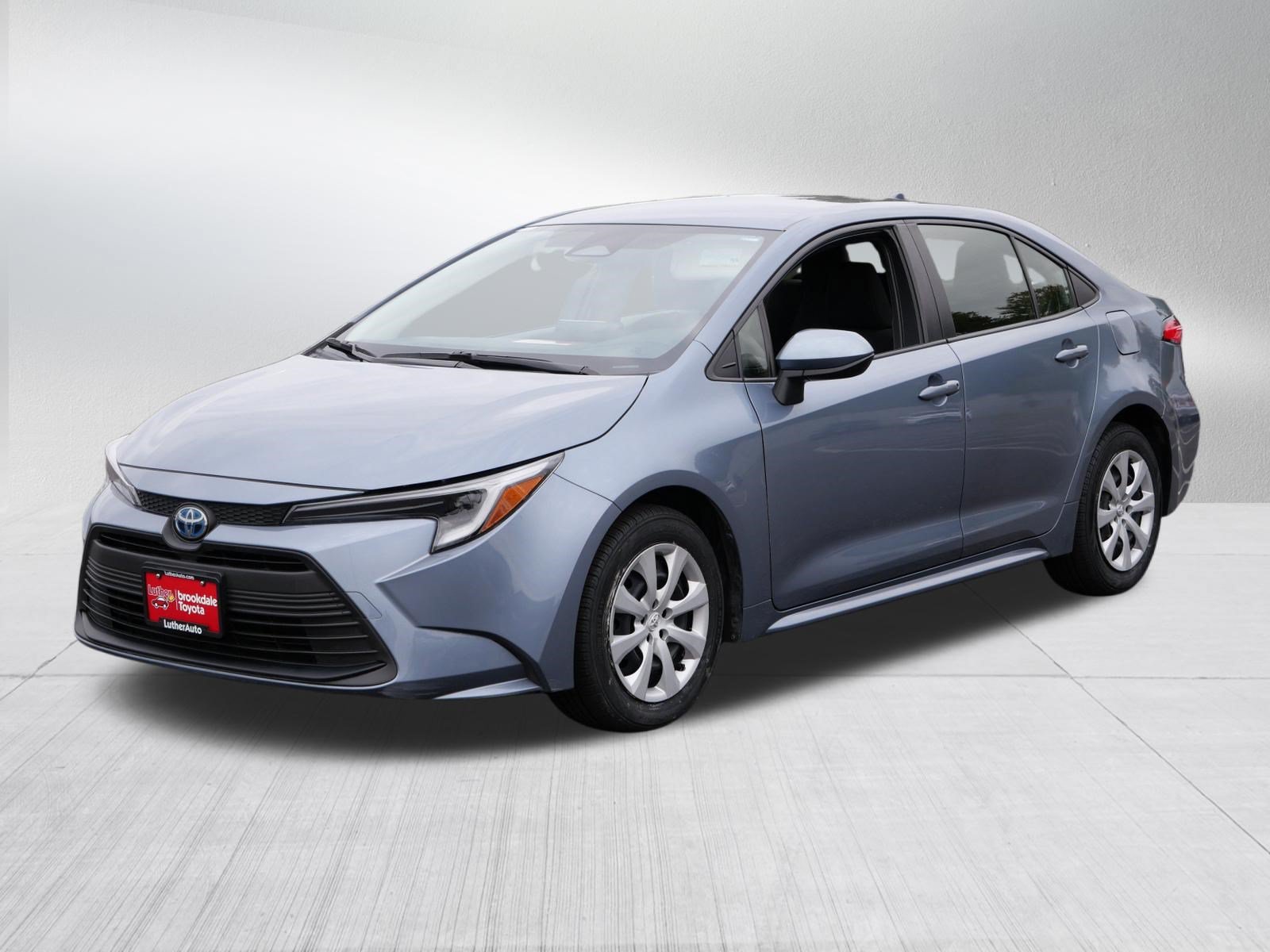 Certified 2024 Toyota Corolla LE FWD image 3