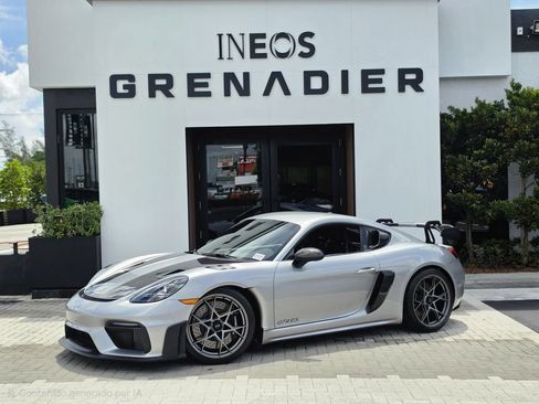 Used 2025 Porsche 718 Cayman GT4 RS RWD image 2