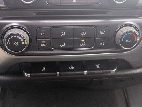 Used 2015 Chevrolet Silverado 2500 LT image 33