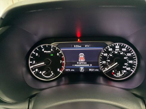 Used 2025 Nissan Sentra SV image 32