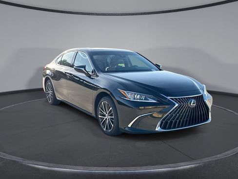 Used 2025 Lexus ES 350 w/ Premium Package FWD image 12