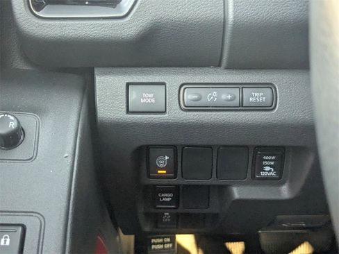 Used 2025 Nissan Frontier Pro-X w/ Pro Premium Package image 16