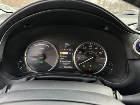 Used 2016 Lexus NX 300h AWD w/ Luxury Package image 20