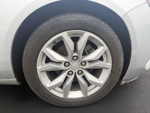 Used 2018 Chevrolet Impala LT image 8