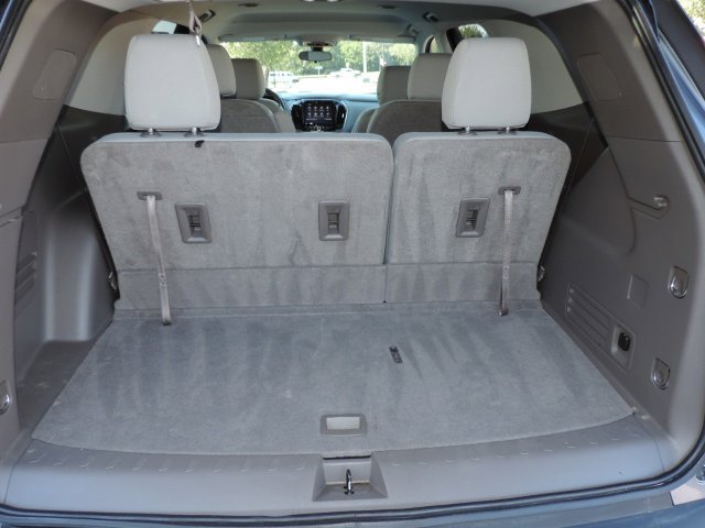 Used 2021 Chevrolet Traverse LT FWD image 11