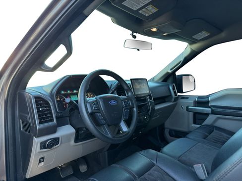 Used 2018 Ford F150 XLT image 9