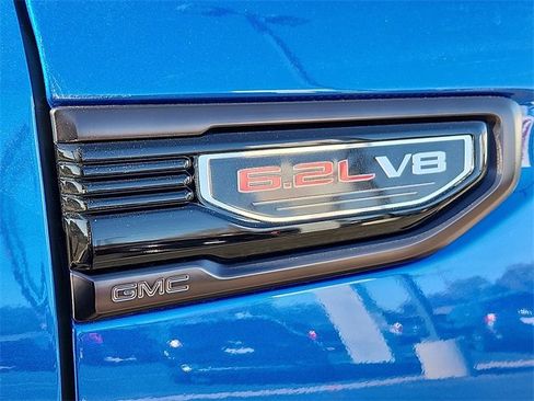 Used 2022 GMC Sierra 1500 AT4X image 9