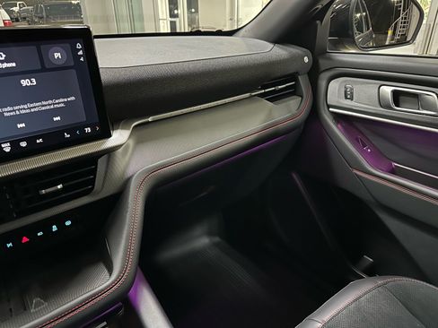 Certified 2025 Ford Explorer ST image 36