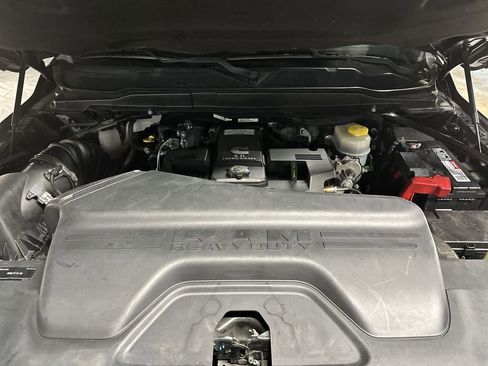 Used 2019 RAM 3500 Laramie image 25