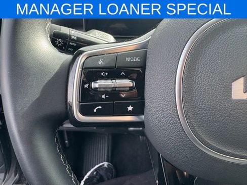 New 2025 Kia Sorento S image 19