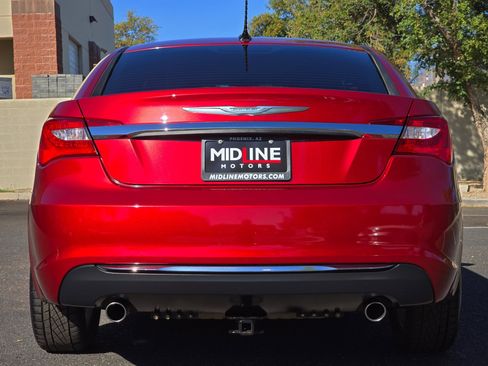 Used 2013 Chrysler 200 Limited image 9