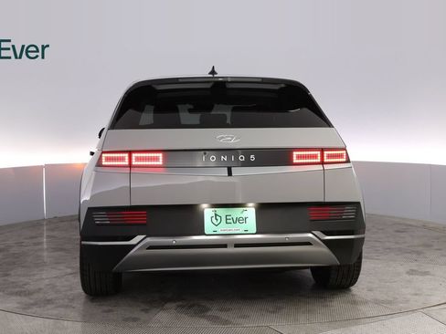 Used 2024 Hyundai Ioniq 5 SEL RWD image 15