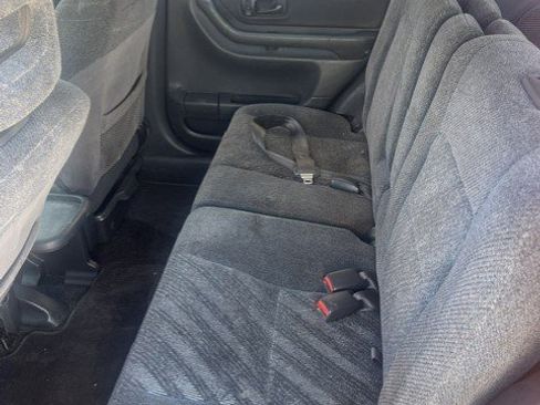 Used 2001 Honda CR-V LX image 16