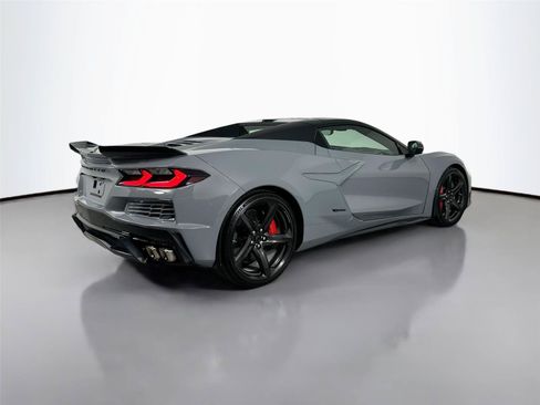 Used 2025 Chevrolet Corvette E-Ray w/ Battery Protection Package AWD/4WD image 7