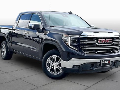 Used 2025 GMC Sierra 1500 SLT AWD/4WD image 3