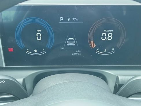 Used 2025 Hyundai Santa Cruz SE FWD image 24