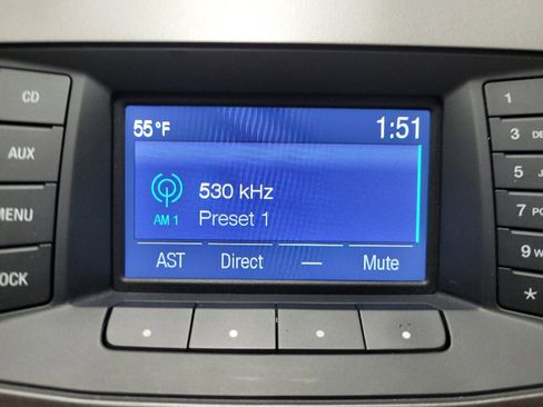 Used 2017 Ford Taurus SEL image 25